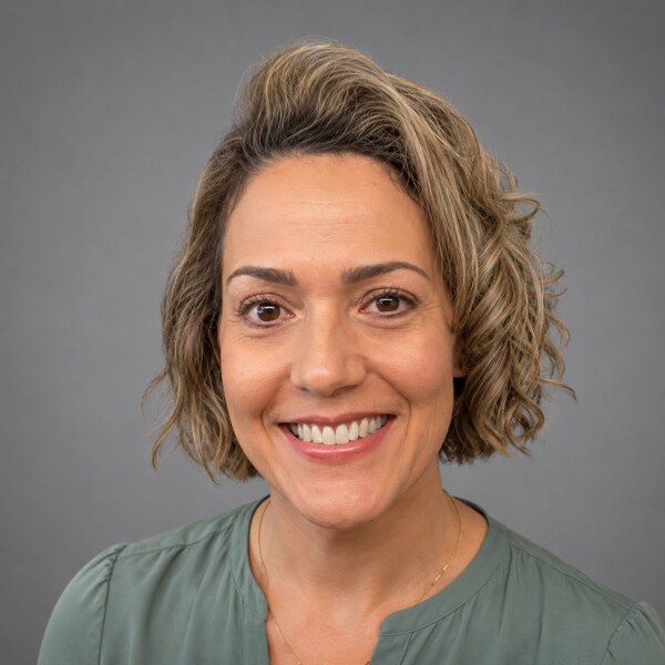 Christine Hurst, Local Medicare Agent — Oahu
