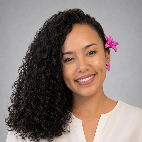 Crystal Gutsohn, Local Medicare Agent — Big Island