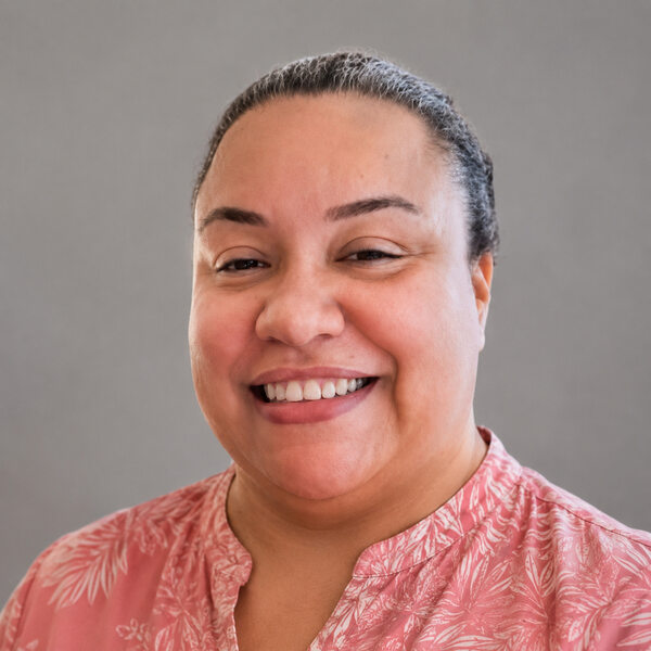 Eva Tavares, Local Medicare Agent — Oahu